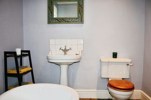 Photo 19- click for photo gallery